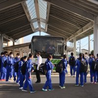 県北陸上出発