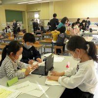 11月12日午後　世矢小学校・世矢中学校連携　研究推進校研究発表会