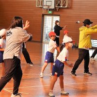 １１月１０日（木）第２学年ＰＴＡ活動「親子ＺＵＭＢＡ教室」　