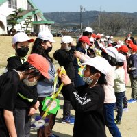 ３月８日（水）６年生を送る会＆３人の先生方の卒業式