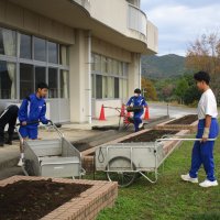 愛校作業の様子