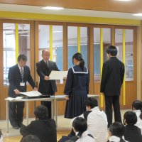 中学校表彰式・冬期休業中の過ごし方についての集会