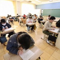 県学力診断のためのテストに真剣に取り組んでいました！