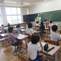 ４～６年生の授業（5/9）の様子です