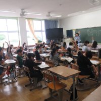 ３、4年生の授業（6/4）の様子です