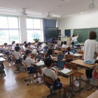 ３、4年生の授業（7/4）の様子です