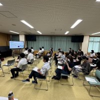 峰山小中合同研修会　先生たちも勉強です