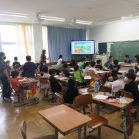 ３、4年生の授業（9/25）の様子です