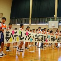 ６年生を励ます会！！明日はがんばれ６年生！