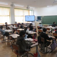 ５、６年生の授業（10/29）の様子です