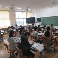 ５、６年生の授業（11/6）の様子です