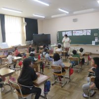 １、２年生の授業（11/12）の様子です